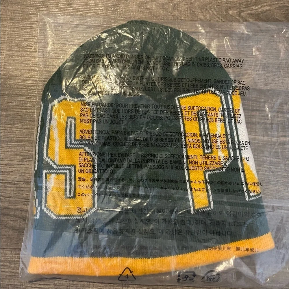 NEW - NFL Green Bay Packers Youth Legacy Beanie - Green